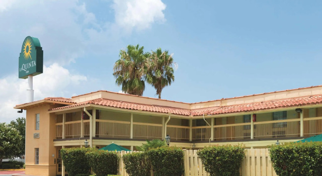 Номер Standard La Quinta Inn New Orleans Causeway