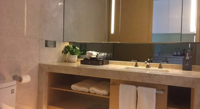 Номер Business Checkinn Business Apartment-Poly World