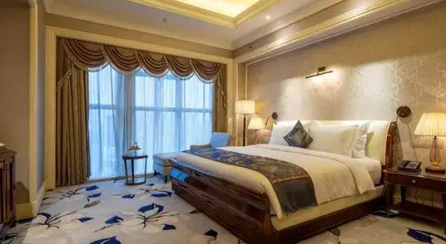 Люкс Deluxe Hui Zhou LiZe International Hotel