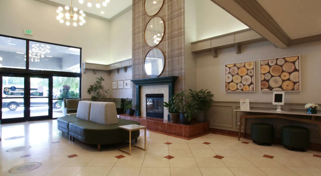 Oxford Suites Spokane Valley