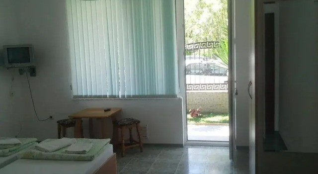Guest House Dani, Забронировать Гостевой дом Китен Район Приморско