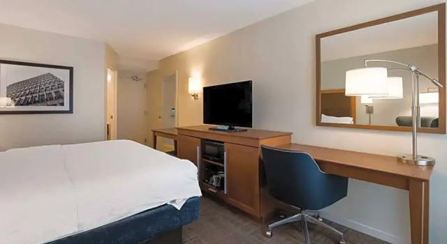 Студия Hampton Inn Columbia-I-26 Airport