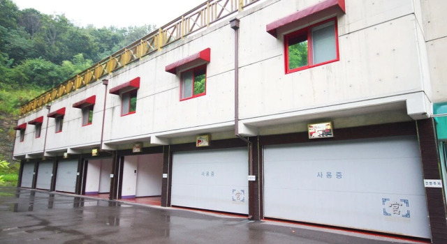 Sacheon Gung Self check-in Motel, Забронировать Мотель Отели Кёнсан-Намдо с парковкой, Парковка