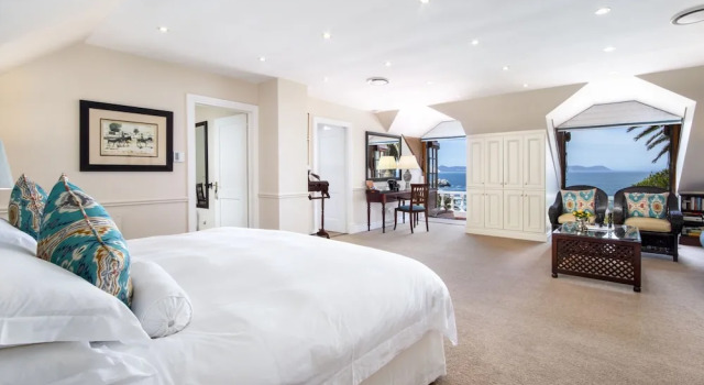 La Fontaine Guest House