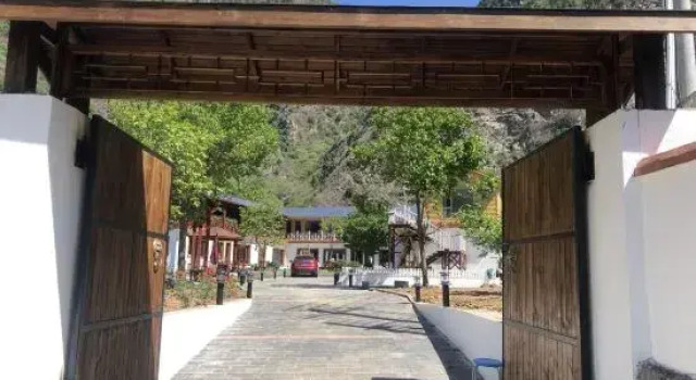 Beijing Jiangnanyi Homestay(Qinglianggu Scenic Area), Book Hotel Hoteller i Beijing Province med parkering, Parkering