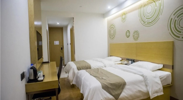 Двухместный номер Standard GreenTree Inn Suzhou Kunshan Dongcheng Road International Exhibition Express Hotel