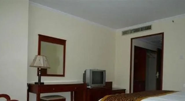 Ruiting Hotel Taidong - Qingdao