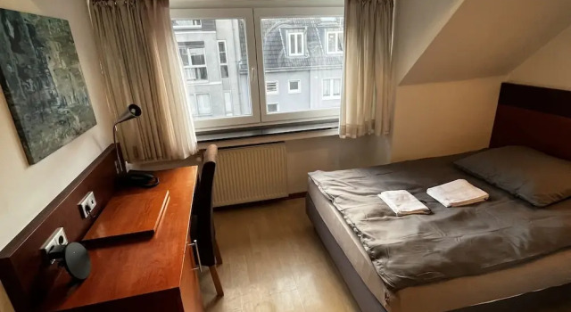 Номер Comfort Kölner Hotel
