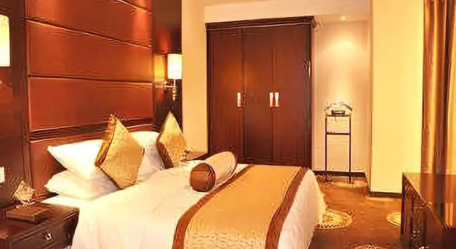 Ramada Plaza Hangzhou Xiaoshan, Rezerwuj Hotel Hotele w Hangzhou z parkingiem, Parking