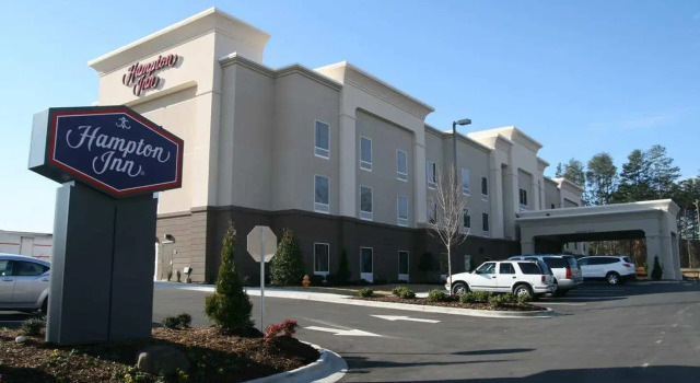 Четырёхместный номер Standard Hampton Inn Lincolnton