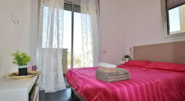 Designer Apt Great Location Hilton beach, Забронировать Апартаменты/квартира Апартаменты Тель-Авива, рядом с Парк независимости, Апартаменты/квартира