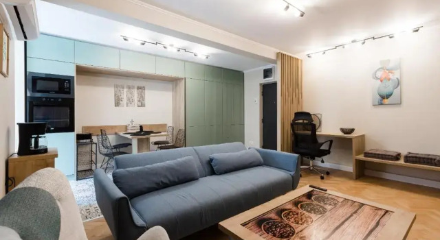 Lovely flat, UltraCentral, with Free Parking VIC8, Varaa Hotelli Timişoara Timiş, lähellä Fructus Plaza