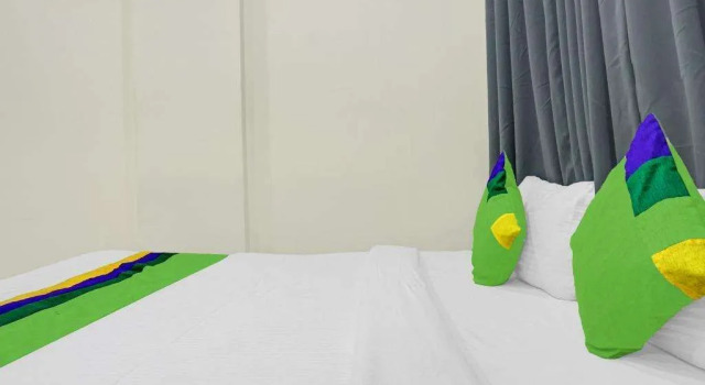 Emerald Tree, Забронировать Отель Отели штата Махараштры с завтраком, Завтраки