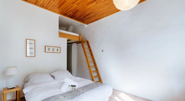 Large one Room Apartment - Notre Dame de la Garde
