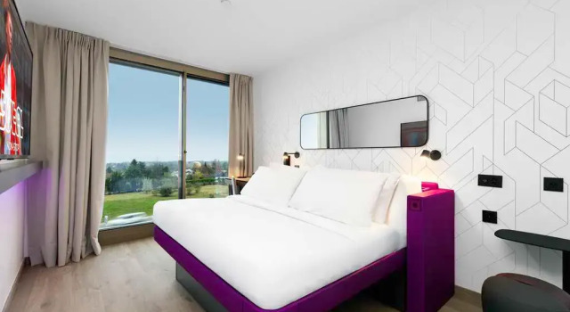 Люкс YOTEL Geneva Lake