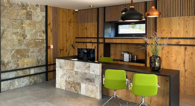 Vista Resort Prague, Boek Resort Praag 5 Praag