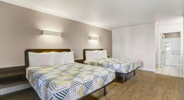 Четырёхместный номер Standard Motel 6-Lodi, CA