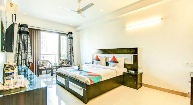 Номер Premium Via Hemkunt Residency - Nr Yatharth Super Speciality Hospital - Noida 110
