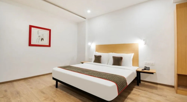 OYO Townhouse 228 Hotel Alana, Rezervovat Hotel Hotely v Andhra Pradesh s parkováním, Parkování
