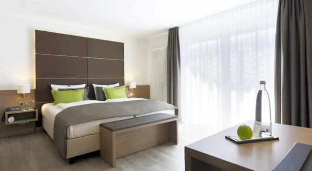 Двухместный номер Premium Lindner Hotel Dusseldorf Airport, part of JdV by Hyatt