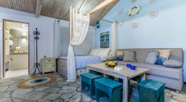 Студия Superior Yianna Cottage Studios