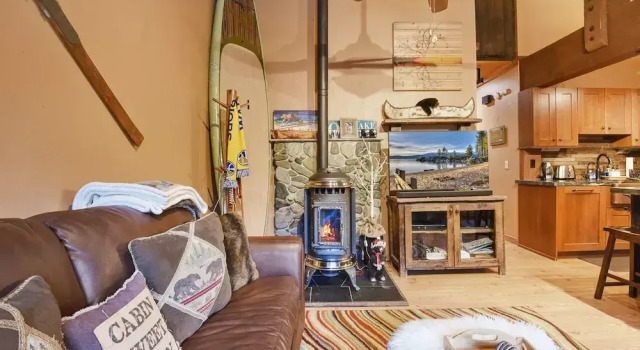 Номер Standard North Lake Tahoe Alpine Retreat 5 Min to Skiing!