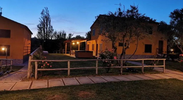 Коттедж Montenovo Country House