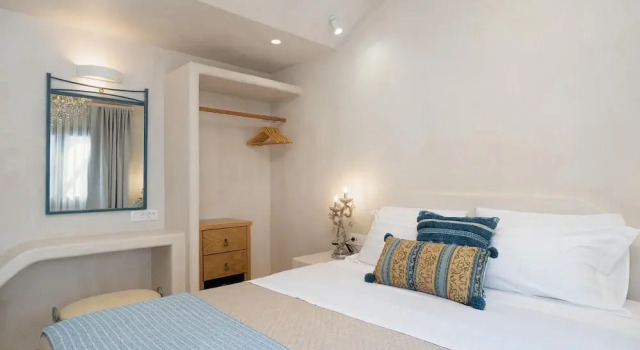 Thousand Stars Suites&Rooms, Prenota Hotel Hotel a Paro con piscina, Piscina