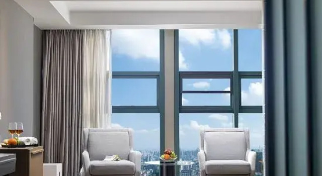Люкс Deluxe Ligang Hotel (Yuhuan Chumen Passenger Transport Center Commercial Exhibition Center Store)