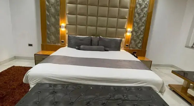 Люкс Classic Caeser's Luxury Hotel