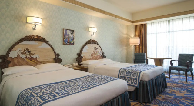 Номер Stitch Disney Ambassador Hotel