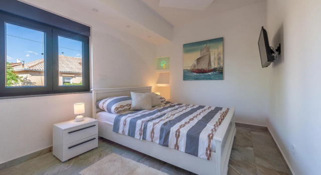 Beautiful Home in Vir With 4 Bedrooms and Wifi, Забронировать Отель Отели Zadar Islands 3 звезды, 3*