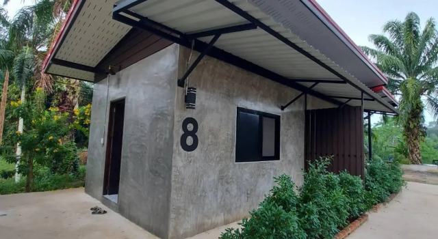 Charlie Resort Chumphon