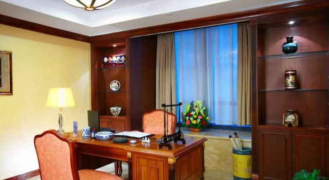 Golden Crown, Rezerwuj Hotel Hotele w Tianjin Province z parkingiem, Parking