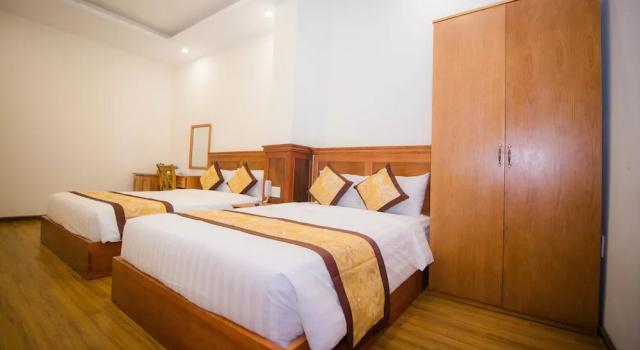 Четырёхместный номер Standard Hồng Tùng Hotel