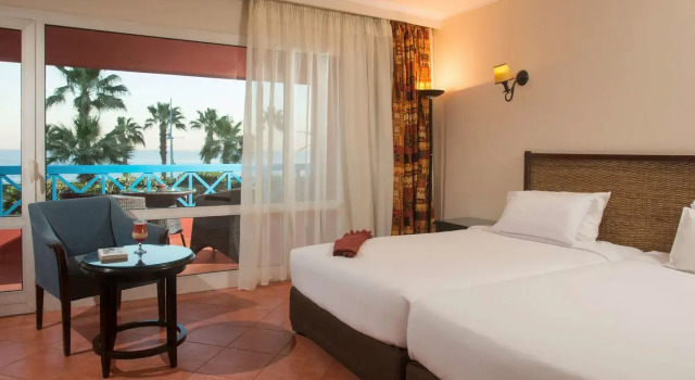 Porto Sokhna Hotel & Spa, Rezervați Apartament Hoteluri all inclusive în As Suways, All Inclusive