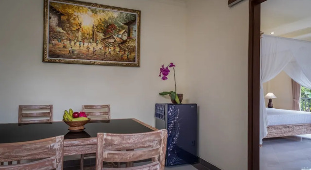 Puri Astina Villa, Забронировать Вилла Коттеджи провинции Бали, Коттедж