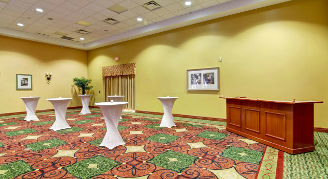 Hilton Garden Inn Ottawa Airport