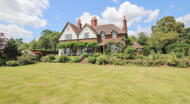 Uplands Dower House, Varaa Lomakoti Mökit kohteessa Merseyside, Mökki