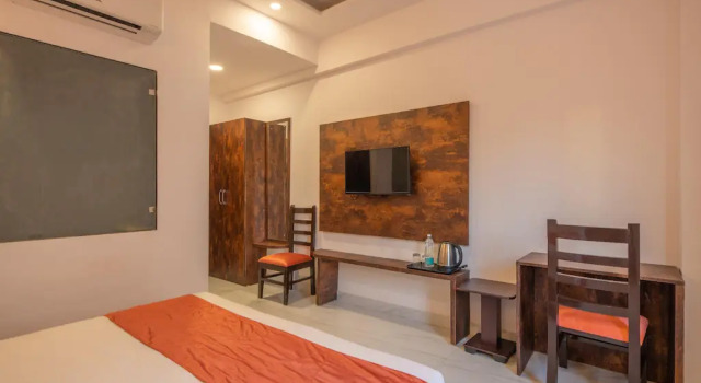 Hotel Ayu Suites, Rezervovat Hotel Haridvár Uttarakhand