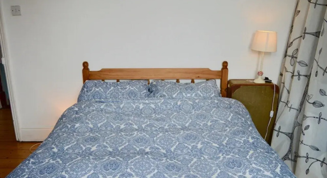 2 Bedroom Bristol Home