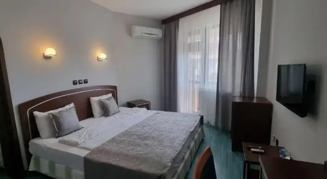 Семейный номер Standard с видом на горы Flora Hotel