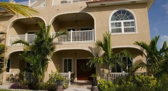 Jubilee Gardens Vacation Home, Забронировать Отель Отели Грейс-Бэй 4 звезды, 4*