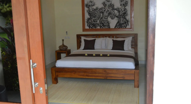 Ocean Sun Dive Resort, Buchen Sie Resort Hotels in Tulamben mit Pool, Schwimmbad