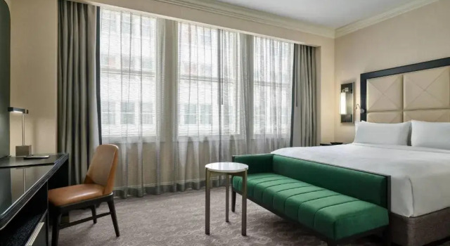 Номер Deluxe JW Marriott Chicago
