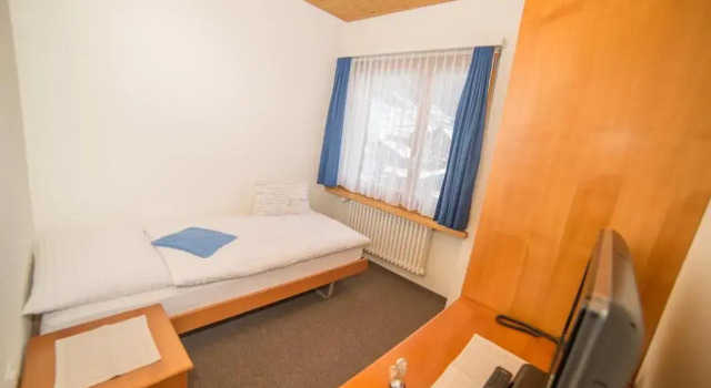 Одноместный номер Economy Hotel Parnass