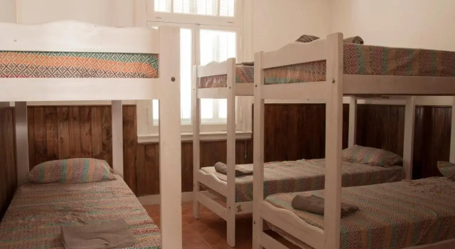 Hostel Brown, Rezerwuj Hostel Hostele w Buenos Aires, Hostel