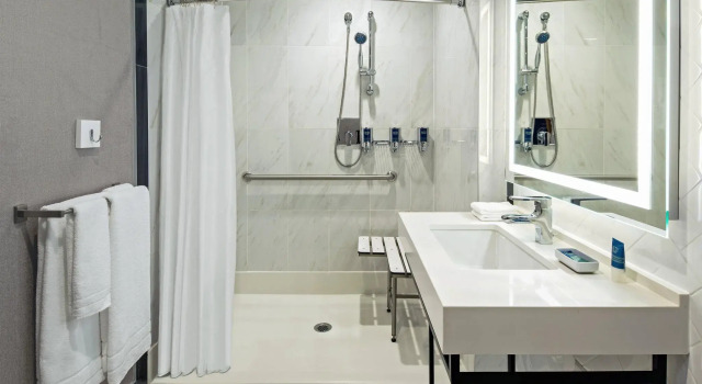 Двухместный номер Four Points by Sheraton Manhattan Midtown West