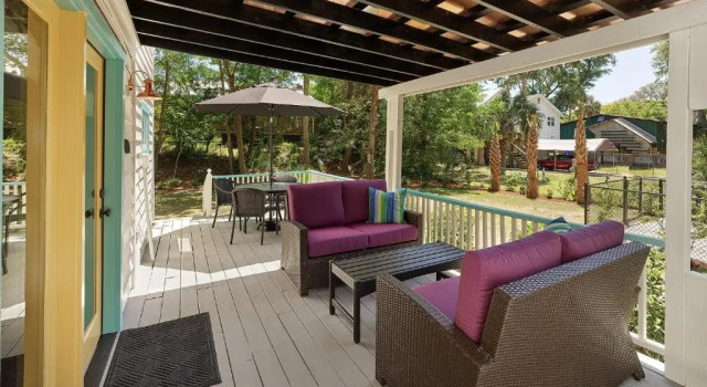 Коттедж Folly Vacation 305 E Erie: Fantastic Location, Recently Renovated!