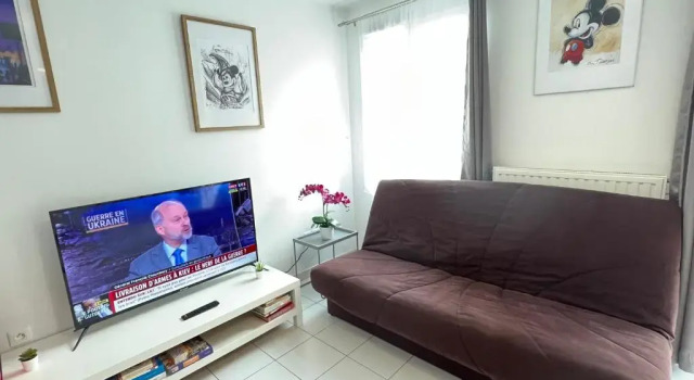 DISNEYLAND PARKS 1,4 Km - Family Suite Apartment - 6 persons maximum